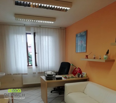Pronájem kanceláře 16 m², Uherské Hradiště