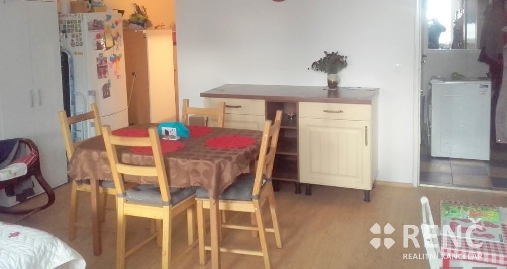 OB 2+kk LÍŠEŇ - ulice Synkova za OB 3+1 Vinohrady  nebo OB 4+1 Líšeň