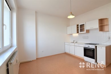 Pronájem prostorného zděného bytu 2+kk (41,5 m2) s lodžií na ulici Langrova v Brně – Slatině., Ev.č.: 01342