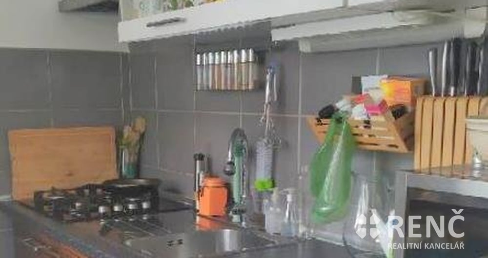 OB 3+1 JULIÁNOV - ulice Mazourova za OB 3+1 Bystrc