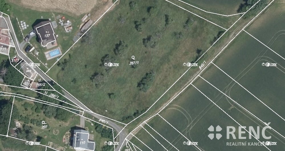 Prodej stavebního pozemku o výměře 1262 m2 na vyvýšeném místě v obci Lazníčky mezi Olomoucí, Lipníkem a Přerovem