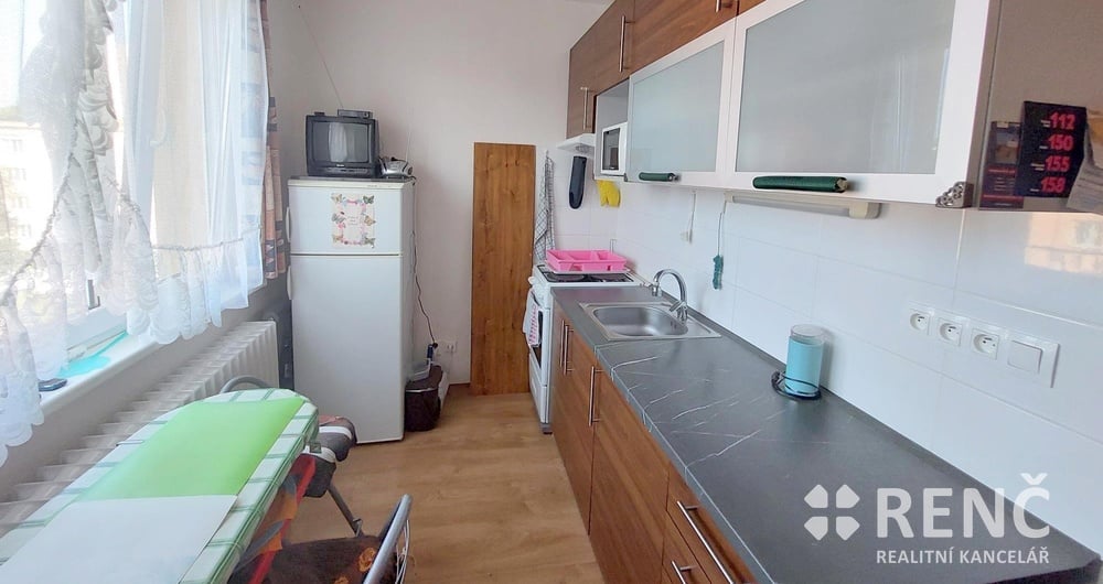 OB 2+1 JULIÁNOV - ulice Kamenačky za OB 2+1 -  3+KK - 3+1 v Brně, s výtahem