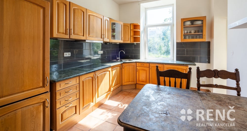 Pronájem bytu 4+1 (104,3 m2) se zahradou v Brně - Žabovřeskách, na ul. Bráfova, vhodné pro studenty.