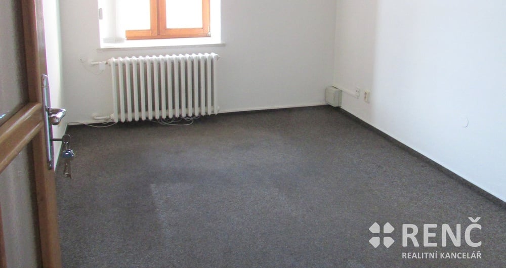 Pronájem kanceláře  - 1 místnost  - Centrum, ulice Slovákova