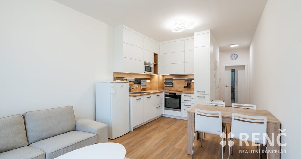 Mezonetový byt 3+kk (66,4 m2) se zahradou 34 m2 a sklepem 4,3 m2, ve čtvrti Padělky ve Zbýšově u Oslavan