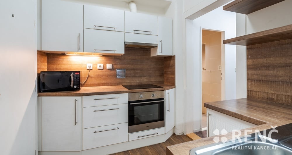 Pronájem zděného bytu 2+kk (44 m2) na ul. Dobrovského v Brně – Králově Poli