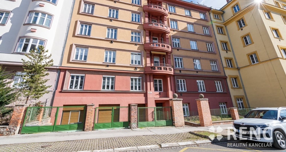 Prodej zděného bytu 2,5+1 o výměře 92,2 m2 na ul. Tučkova, Brno - střed