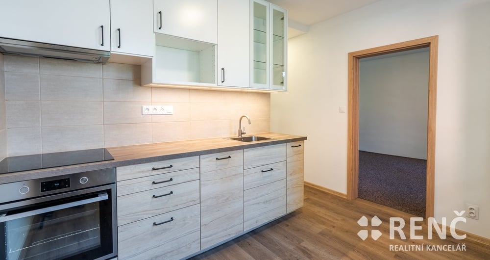 Pronájem bytu 2+1 nově po celkové rekonstrukci, na ul. Třískalova, Brno - Lesná