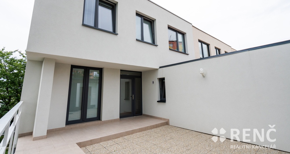 Byt 4+kk (90 m2) se zahradou, na ulici Jírovcova, v Brně - Kohoutovicích.