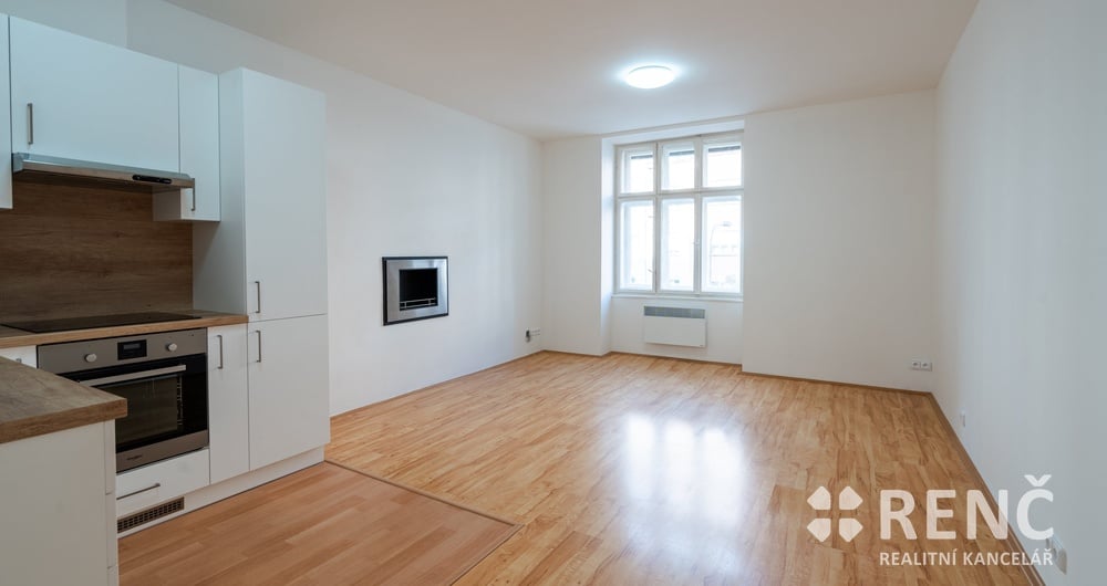 Pronájem zděného bytu 2+kk (56 m2) ul. Sušilova, Brno - střed