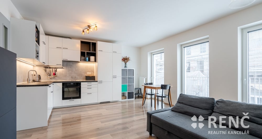 Prodej zděného bytu 2+kk v širším centru města v novostavbě bytového domu s výtahem Brno – Zábrdovice s možností garážového stání