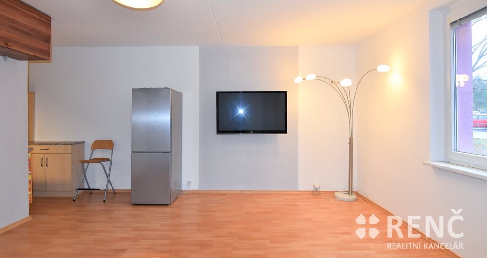 Pronájem bytu 2+kk (47 m2) v Brně – Líšni, na ulici Strnadova