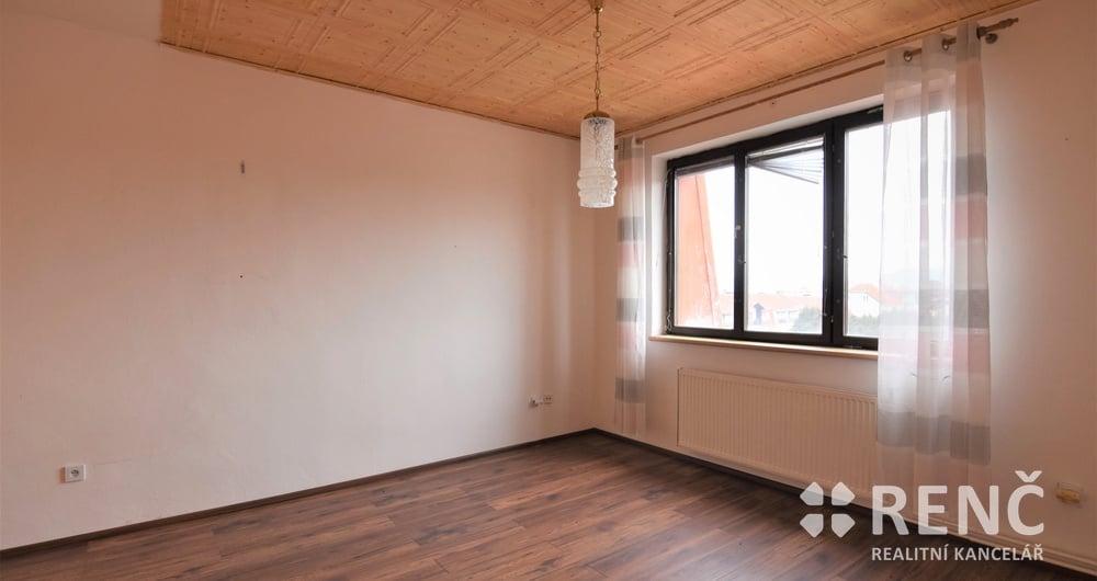 Pronájem bytu 1+1 v Letovicích u zámeckého parku, na ul. Bezručova.