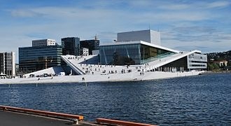 Oslo_Opera_House_seen_from_Langkaia