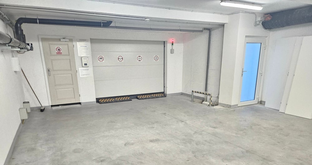 Pronájem garážové stání, 15 m² - Brno - Zábrdovice