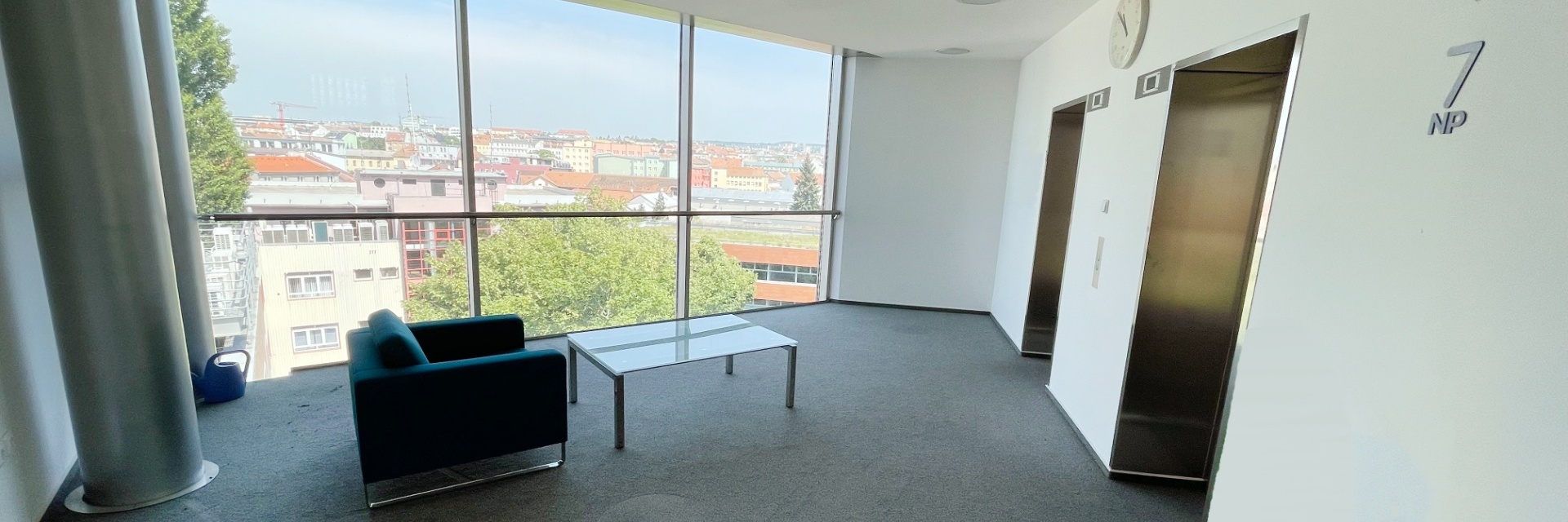Pronájem kancelářských prostor 260 m² v 7.NP, ulice Plynárenská, Brno