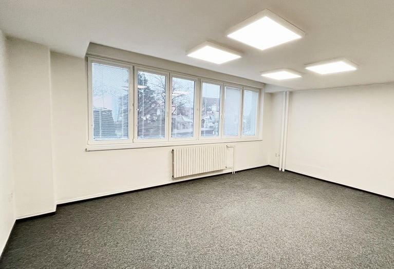 Pronájem kanceláře 58 m², ulice Kaštanová, Brno - Brněnské Ivanovice
