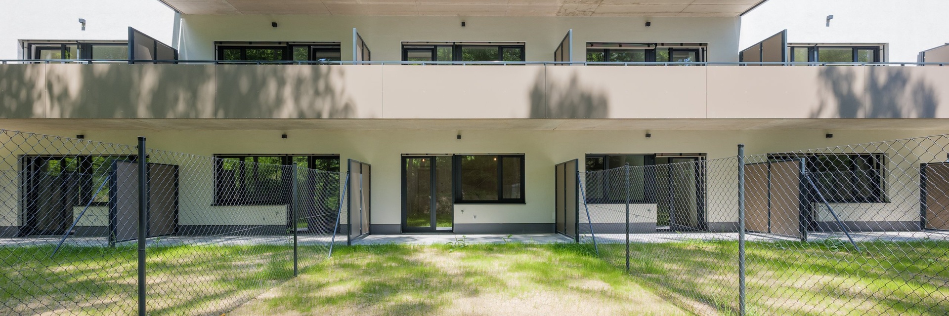 Pronájem bytu 1+1 s terasou a větší zahradou, 36 m² Rezidence Bavaria