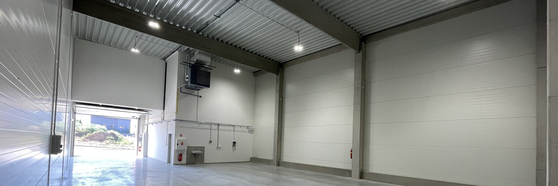Pronájem dvou obchodně-skladovacích podnikatelských boxů 661 m², Brno - Jih
