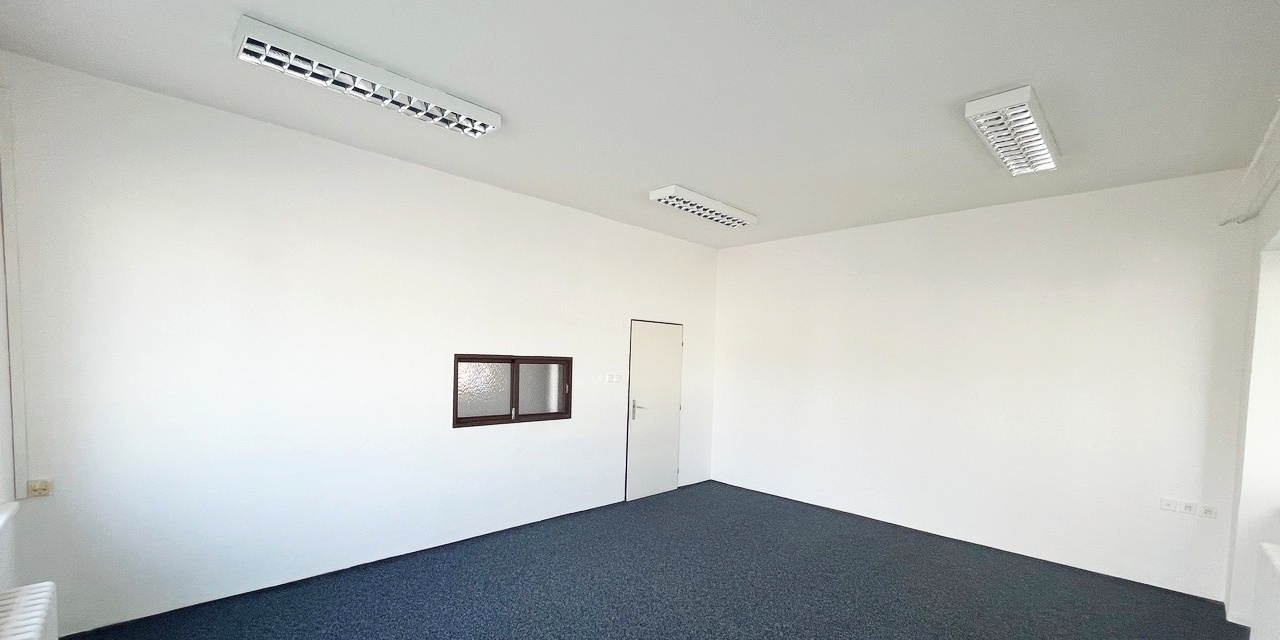 Pronájem kanceláří 166 m², ulice Kaštanová, Brno - Brněnské Ivanovice