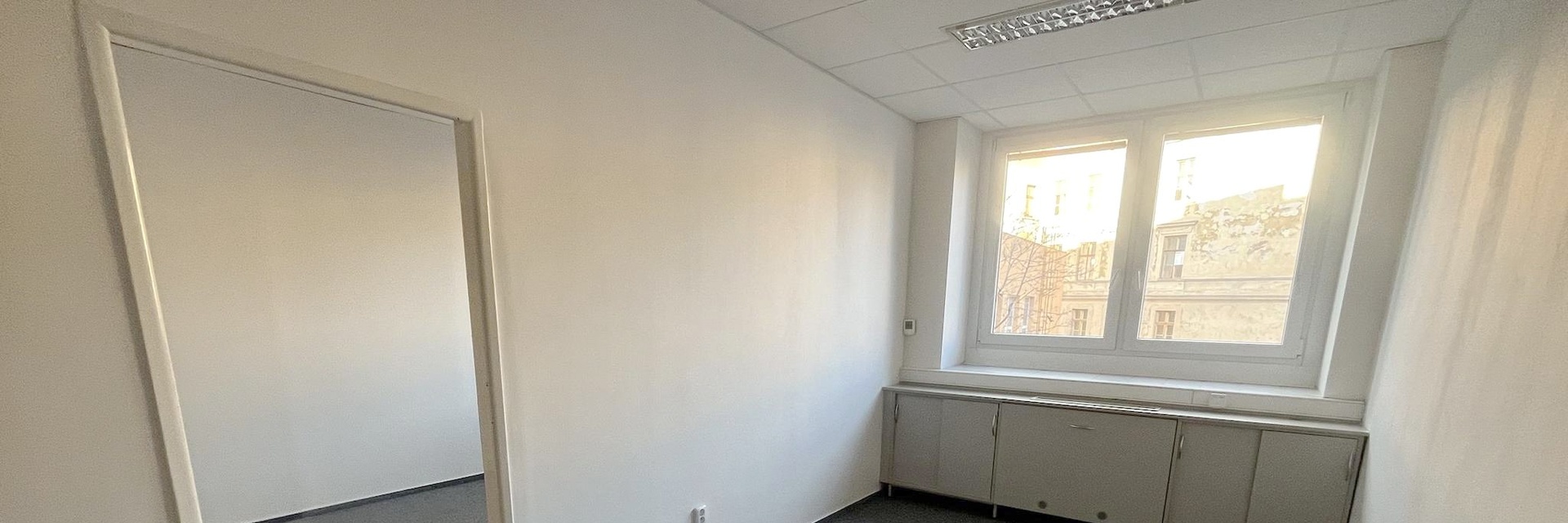 Pronájem klimatizovaného kancelářského celku 36 m², v centru Brna, ul. Milady Horákové