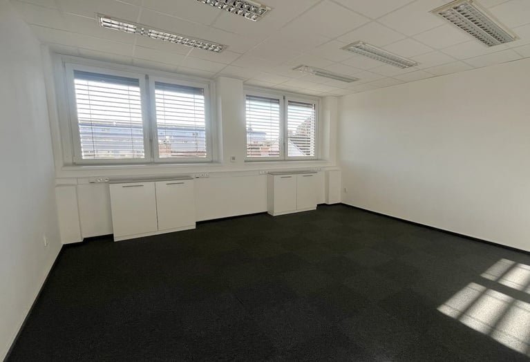 Pronájem klimatizované kanceláře 31 m², v centru Brna, ul. Milady Horákové