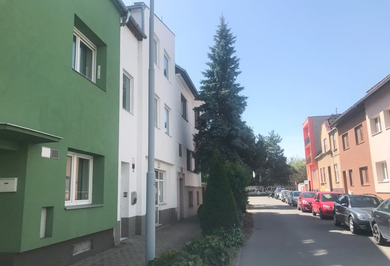 Pronájem samostatného komerčního objektu 213 m²,  ulice Klášterského, Brno - Komárov