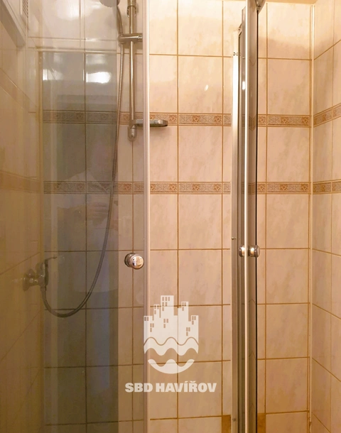 Koupelna sprchovací kout