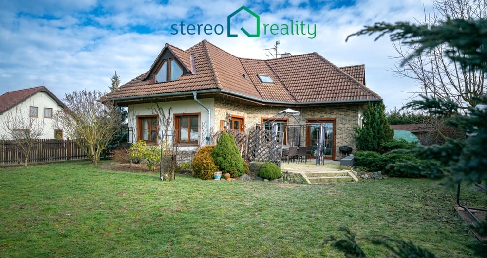 Family house with a garage and a beautiful garden in Zvole, near Prague