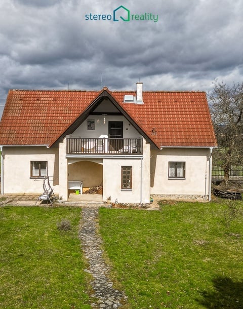 Prodej rodinného domu 4+1 se zahradou 988 m² - Velká Buková