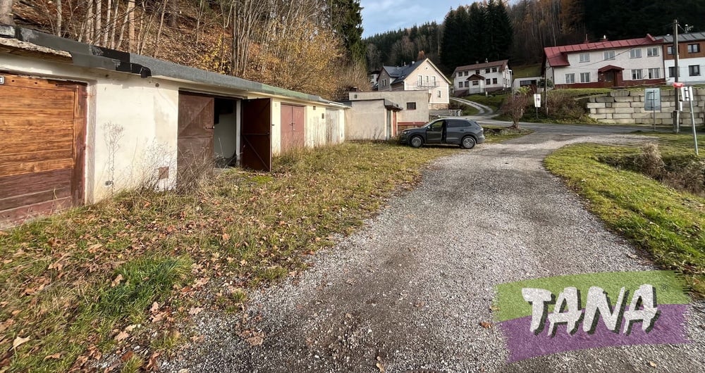 Prodej garáže v Hořejším Vrchlabí (Peklo)