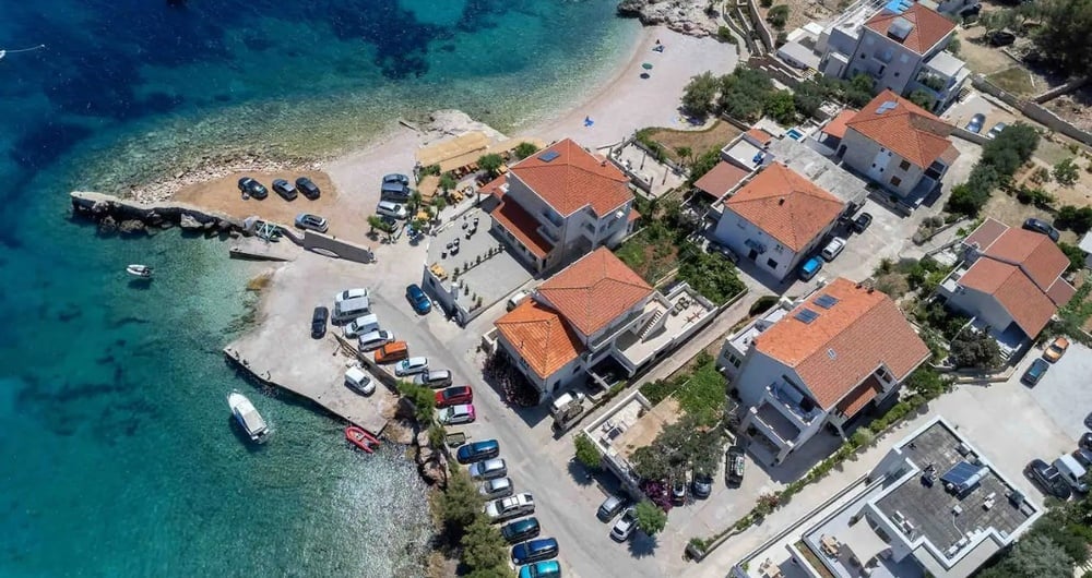 Prodej domu s restaurací u moře, 740 m² - Hvar