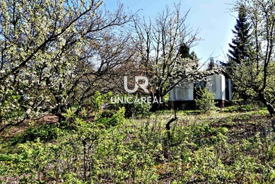 Prodej menší montované, podsklepené chaty se zahradou 296 m², Brno-Bohunice