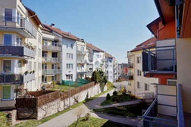 Pronájem bytu 2+kk s lodžií, Brno, Medlánky, ul. Hrázka