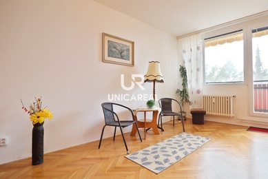 Pronájem zařízeného bytu 1+1 s lodžií, 39 m² - Slavíčkova, Brno - Lesná