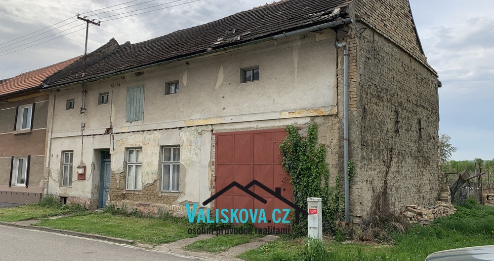 Prodej pozemku 2700 m² - Kroměříž - Trávník