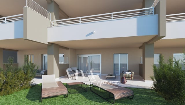 Sale, Flats 3+KT, 83m² + 28m² terrace - Spacious apartment with a large terrace in the Estepona Golf area, 1km from the beaches.