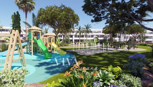 Priestranný prízemný apartmán s veľkou terasou a záhradou v nádhernom letovisku s tropickými záhradami v blízkosti golfu a pláží.