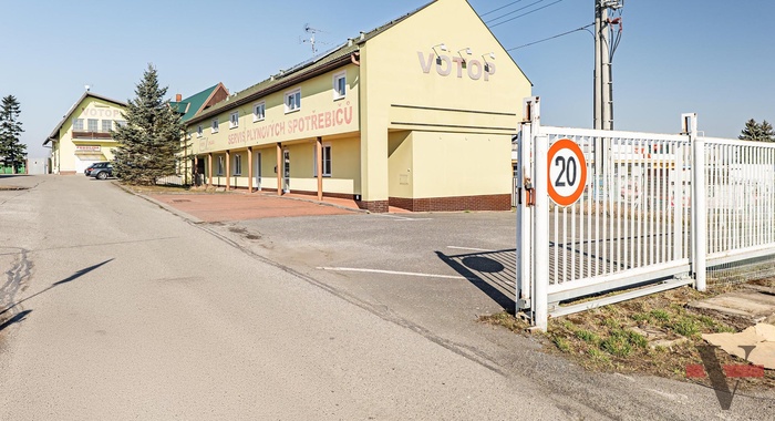 P1457077