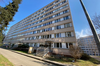 Pronájem byty 2+kk, 45 m² - Praha - Kobylisy, Ev.č.: 00604